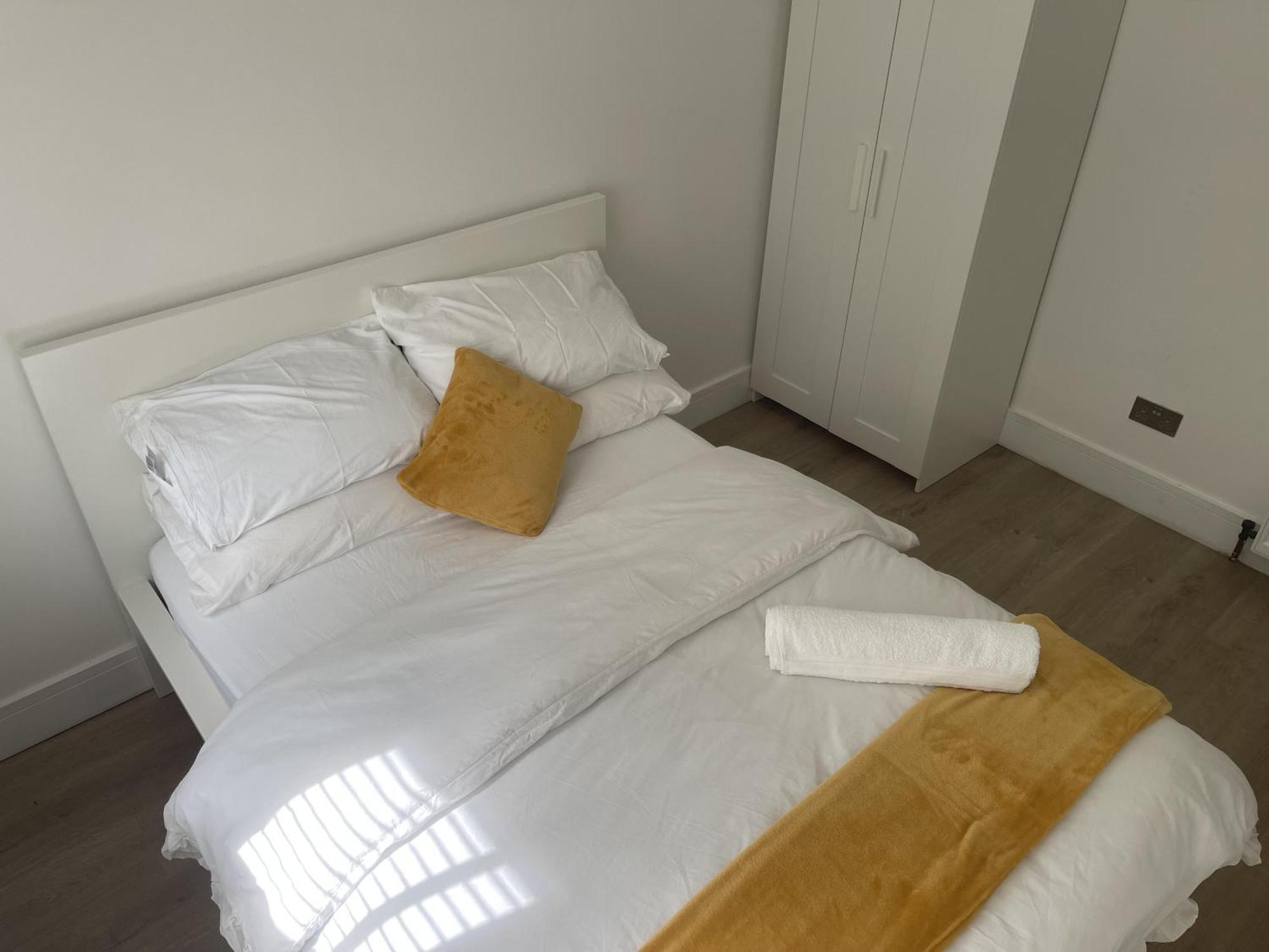 Holiday home Cozy With Three Bedrooms London