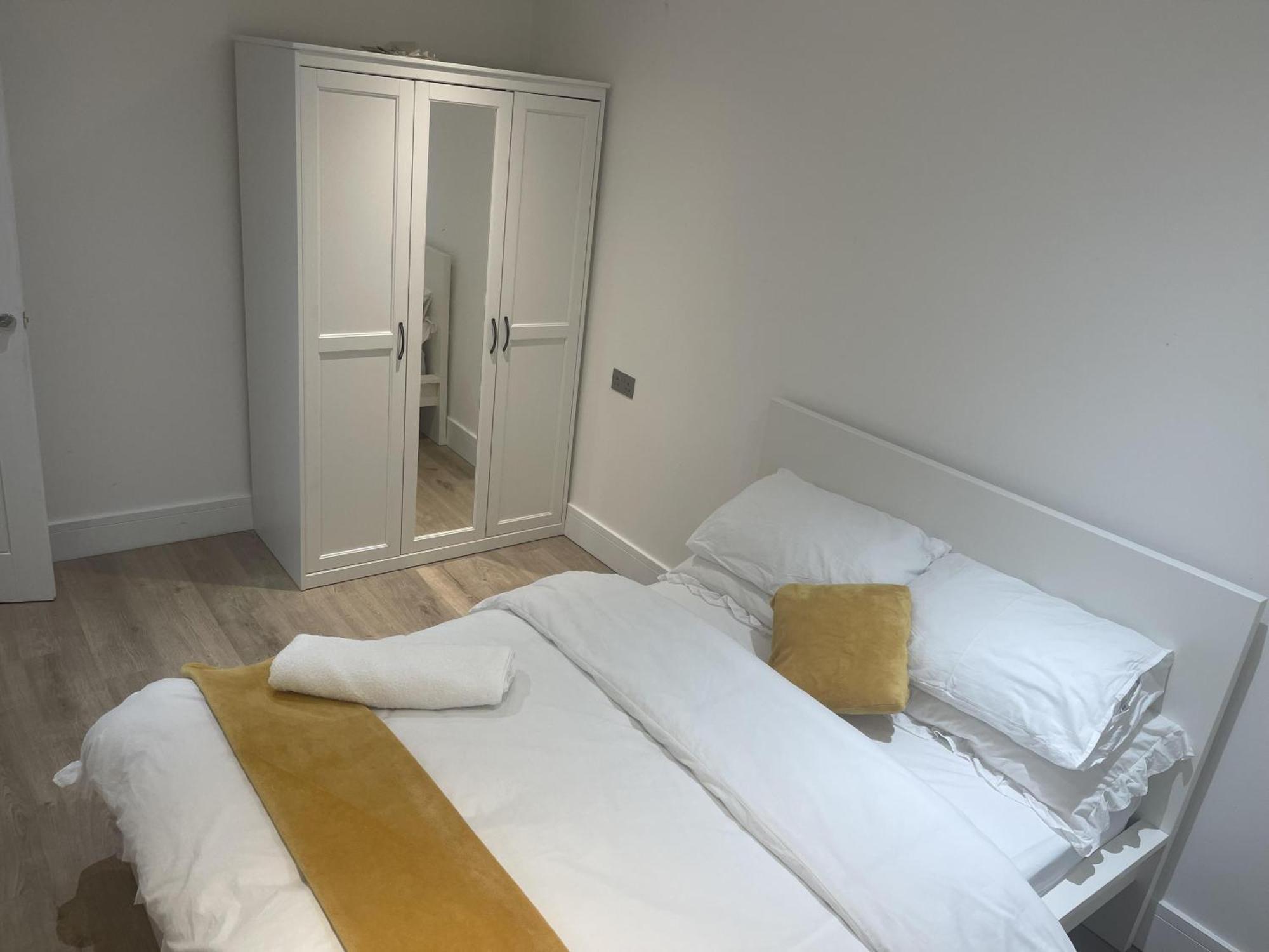 Cozy House With 3 Bedrooms * Londra